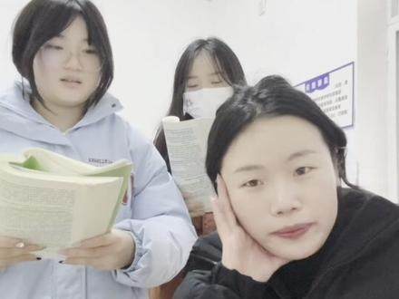 只要我不想捞，她们就会自己爬起来。哈哈～ #师生日常 #把知识装进脑袋 #期末考试捞人